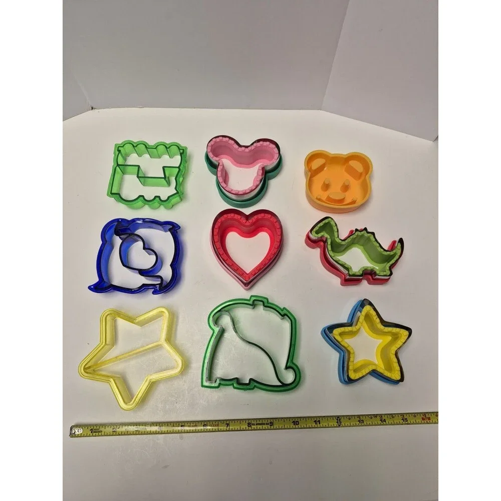 Plastic & Metal Sandwich Cutters/Seal sandwich Kids Lunch
